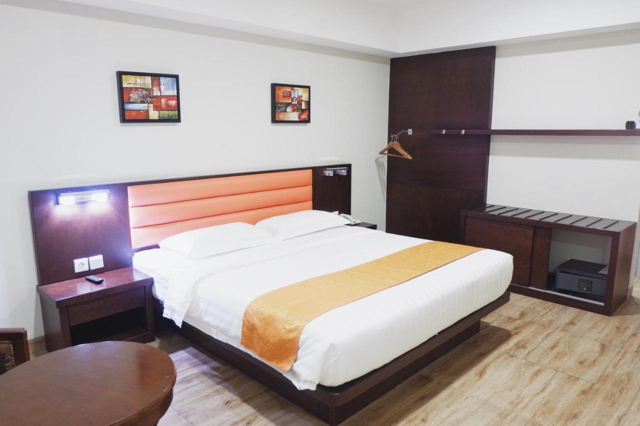 Hans Batam Nagoya