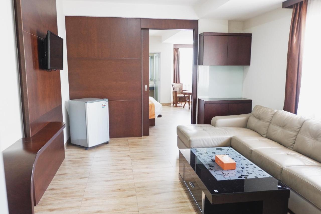 Hans Batam Hotel